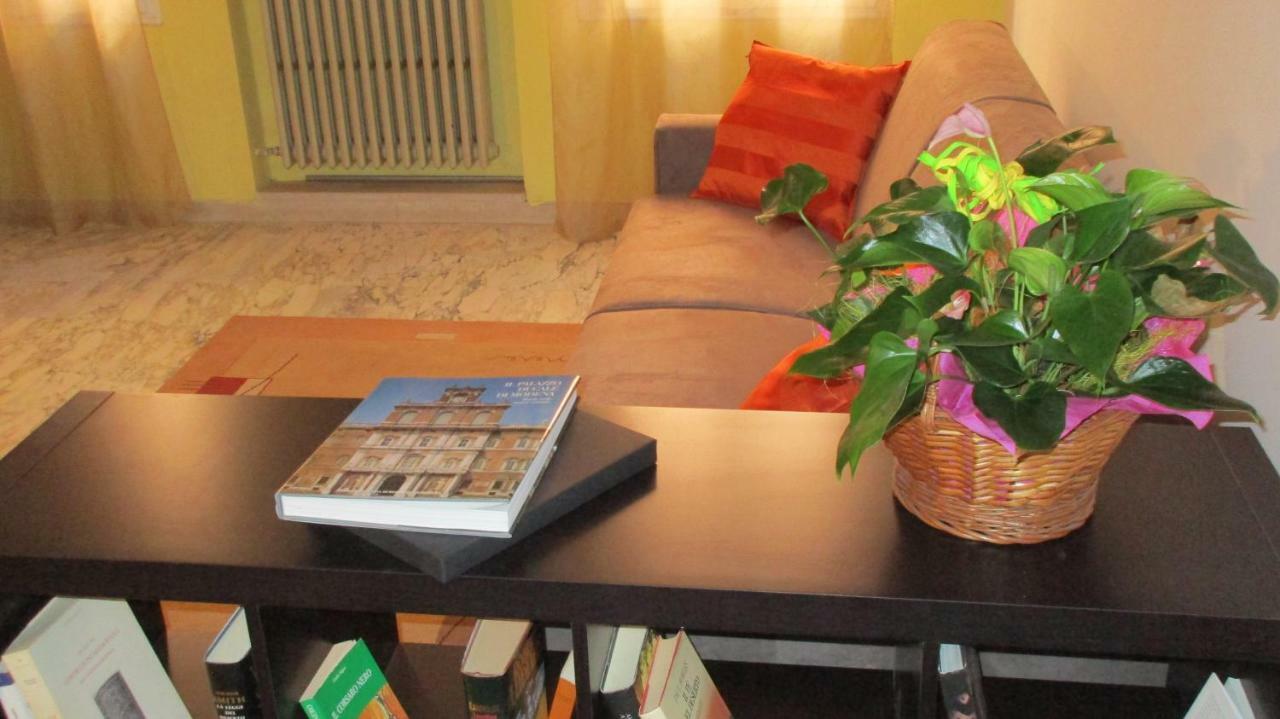 La Campanella Apartment Modena Bagian luar foto