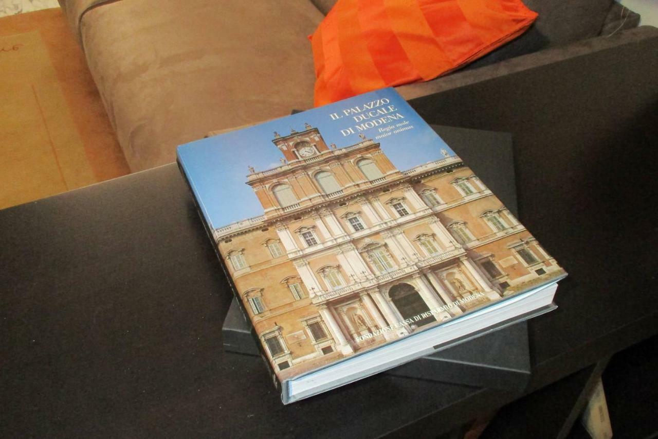 La Campanella Apartment Modena Bagian luar foto